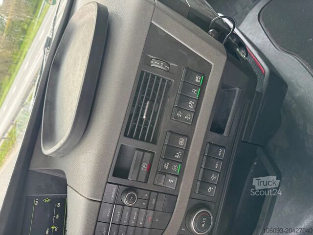 Standaard-SZM Volvo FH 420 Globetrotter ADR