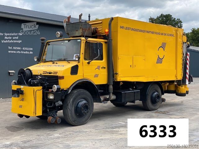 Caminhão para fins especiais UNIMOG 427/21 Schienenreiniger