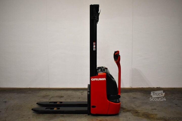 Handmatige stapelaar Linde L 12 1172