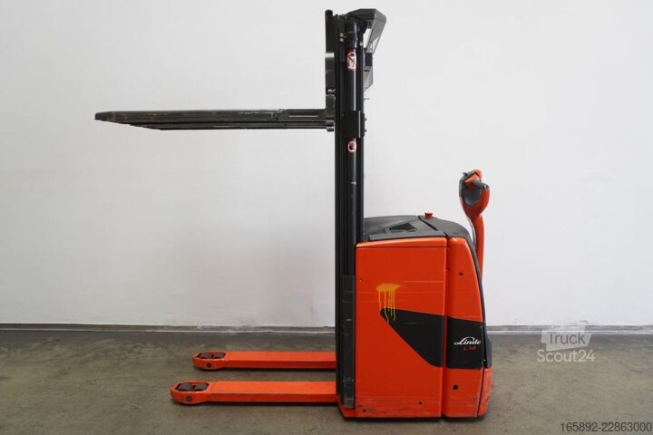 Käsikäyttöinen pinoaja Linde L 14 1173
