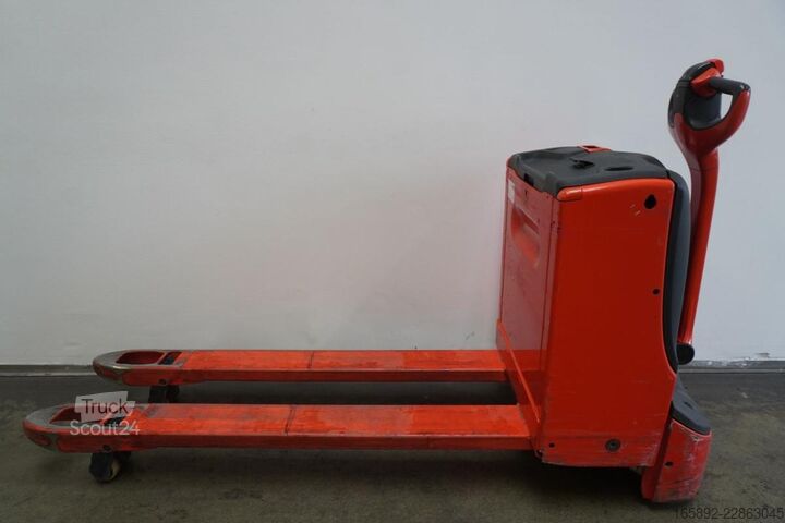Kézi raklapemelő Linde T 18 1152
