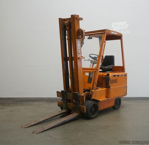 Vysokozdvižný vozík Clark EC 500 50 E