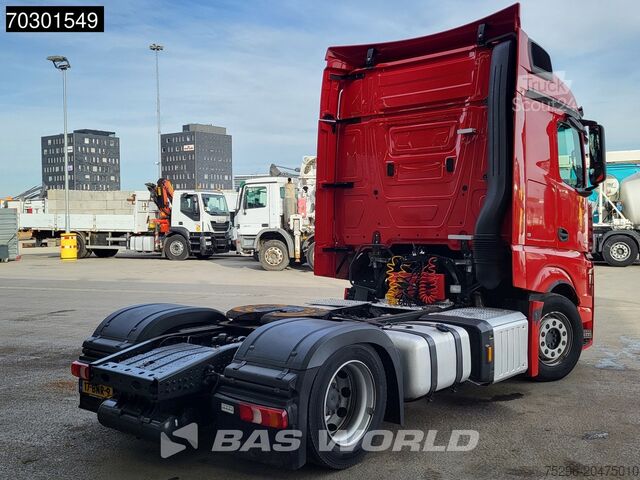Volume SCM Mercedes Actros 1942 4X2 NL-Truck Mega StreamSpace