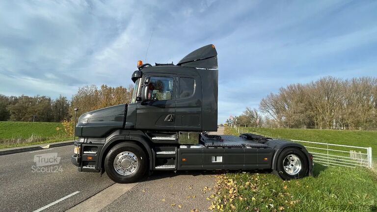 Scania T164-480 V8 Torpedo | porteur à capot | intérieur spécial | empattement 4700 mm | boîte manue Scania T164-480 V8 Torpedo | hauber | special int | 47...