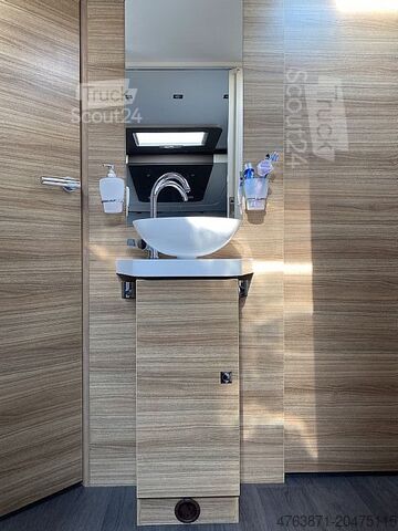 Volledig geïntegreerde camper Adria ADRIA Sonic Plus I 700SBC