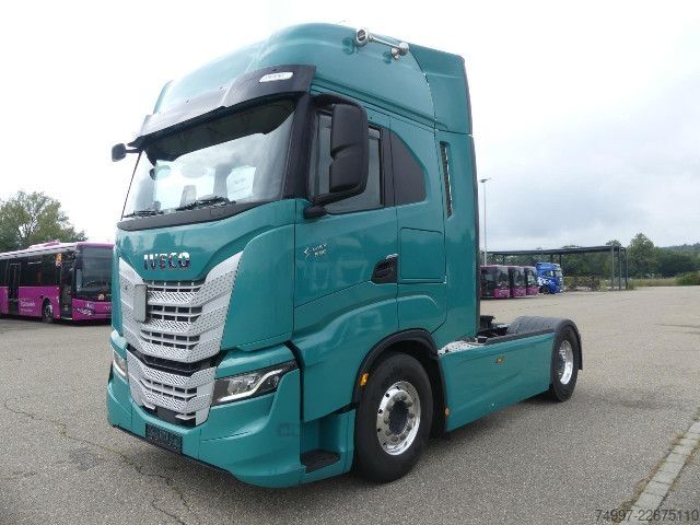 Tractora standard IVECO AS440S53T/P / Intarder / Kipphydraulik