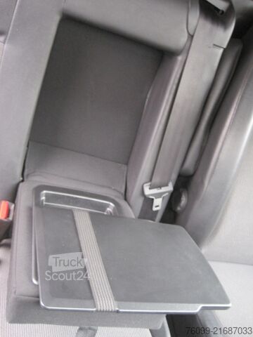 Wagon à caisse longue Citroen Jumpy2.0 HDI  Profi M 3-Sitzer Klima AHK