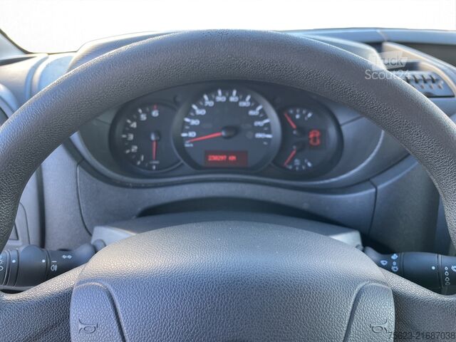 Transporter mit Koffer RENAULT Master Koffer LBW Klima