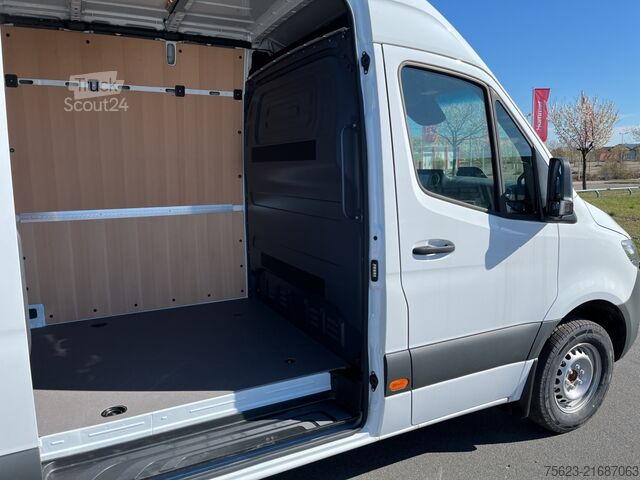Panelvan Mercedes-Benz Sprinter 315 CDI Kasten SELECT Extralang LED AHK Parkpaket