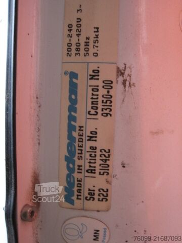 Système d’extraction des gaz d’échappement pour poids lourds / voitures Nederman  