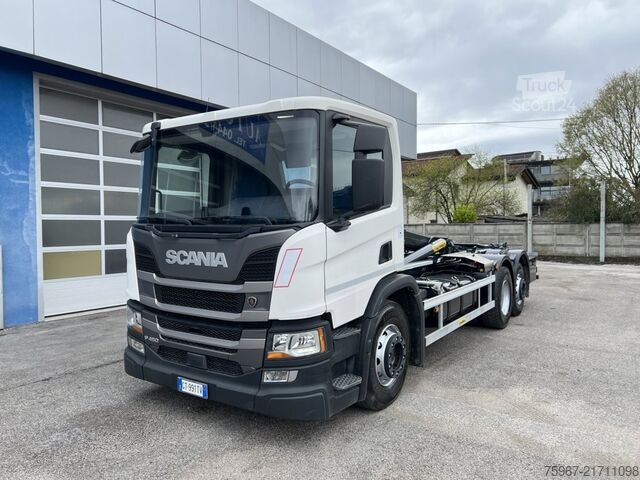 Abrollkipper SCANIA P 450