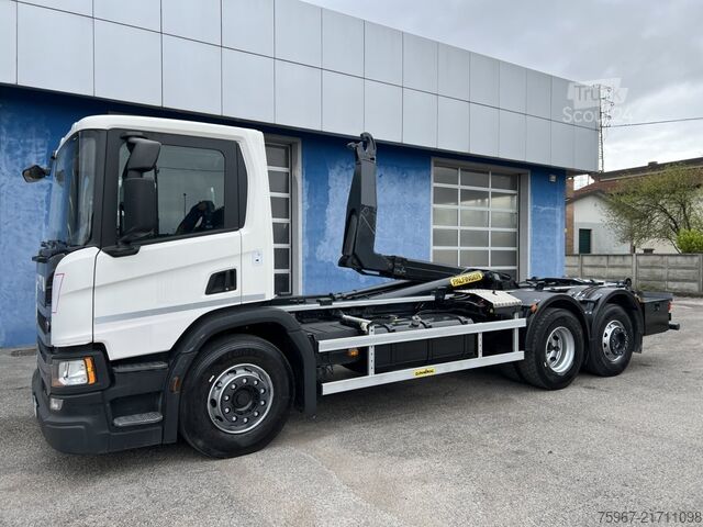 Abrollkipper SCANIA P 450