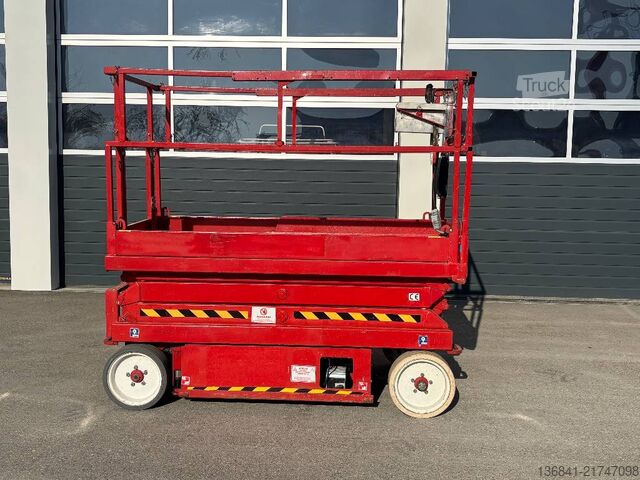 Scissor lift SkyJack SJ 4620 8,10m Elektro Scherenarbeitsbühne