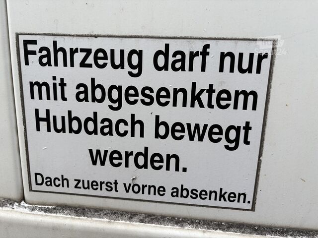 Zamenjajte karoserijo s platformo in ponjavo Krone Jumbo 7,82m 3m hoch Hubdach + Edscha