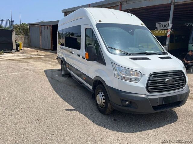Transport de pasageri Ford Transit