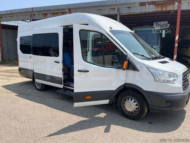 Transport de personnes Ford Transit