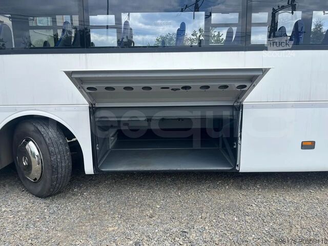 Međugradski autobus Mercedes-Benz Intouro