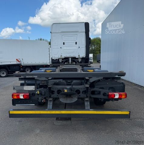 Lastbil med utbytbar kaross MERCEDES-BENZ 2540 L Actros 6x2 Fahrschule 5-Sitzer Liftachse