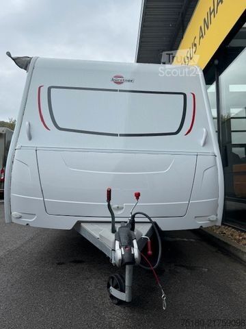 Obytná nadstavba na pick-up BÜRSTNER Premio Plus 510 TK  Wohnwagen 7 Schlafplätze