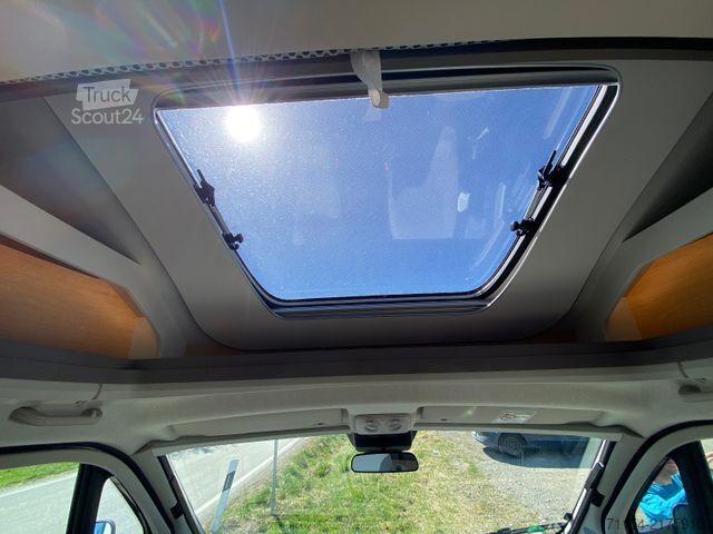 Teilintegriertes Wohnmobil LMC Tourer  H 730 G  ,Hubbett, Navi,Wintertauglich
