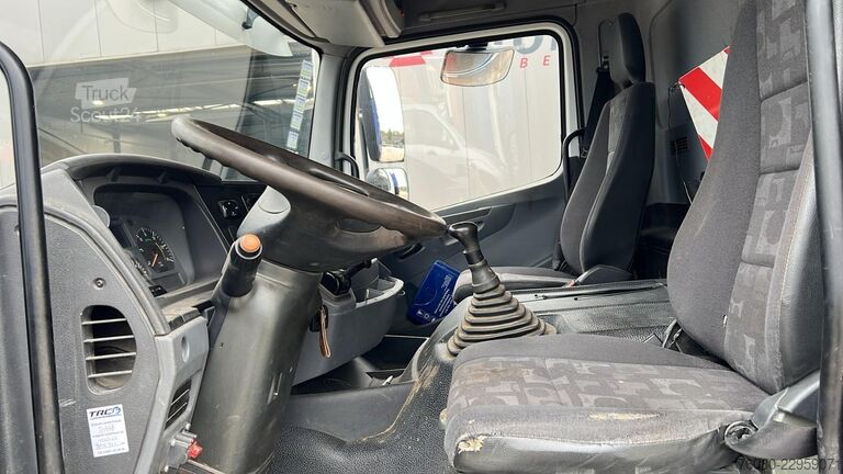 Самосвал с кран Mercedes-Benz Axor 1828 (BELGIAN TRUCK / HIAB 122 E / MANUAL ...