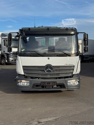 Benne tri-benne MERCEDES-BENZ ATEGO 818 / 2 x AHK / ORIGINAL KM !