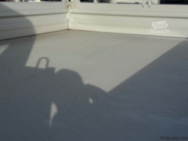 Benne tri-benne MERCEDES-BENZ ATEGO 818 / 2 x AHK / UNBENUTZT !!!