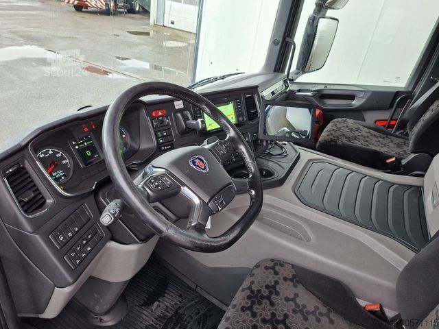 Samochód do przewozu napojów SCANIA P360 B6x2*4 LB LBW Lift/Lenk AHK Böse Getränke