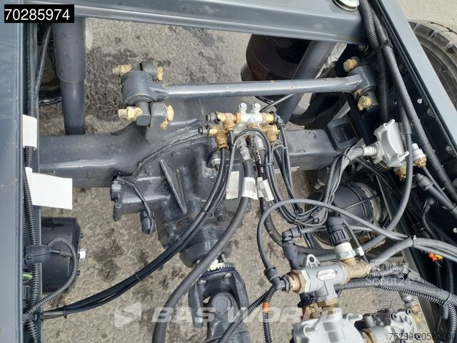 Chasis con cabina Iveco Eurocargo 120LE210 4X2 6x CNG! Tanks Telma Euro 6