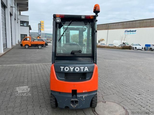 Gabelstapler Toyota 02-8FDF15 / Triplex: 4.30m / nur 321h! / SS