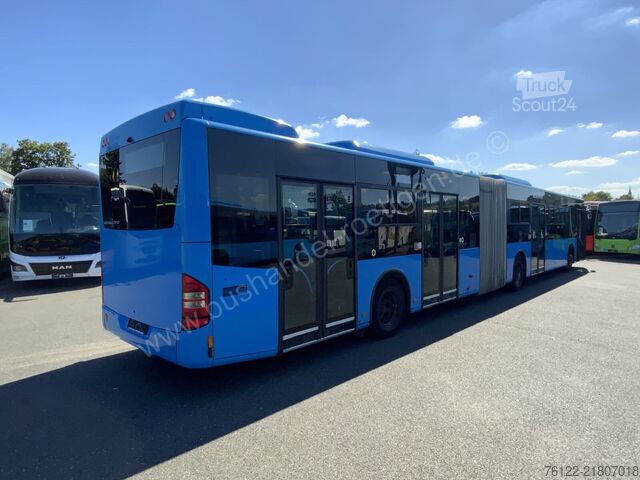 съчленен автобус Mercedes-Benz Conecto G