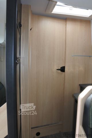 Ημιενσωματωμένο αυτοκινούμενο τροχόσπιτο SUNLIGHT T XX 68 180PS Maxi, 5 Sitze, Hubbett