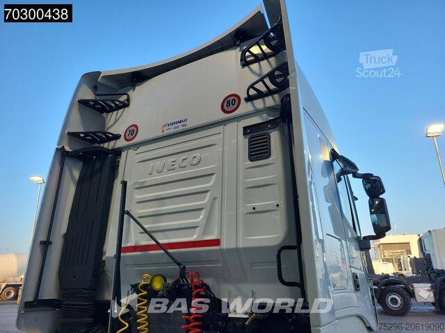 Standard tractor Iveco Stralis 460 4X2 LNG! Retarder 2x tanks Euro 6