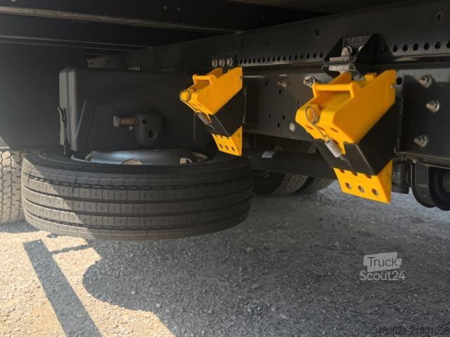 Skříňová dodávka IVECO EUROCARGO 75E21 Koffer+LBW Luftfeder 210 PS 7,5t
