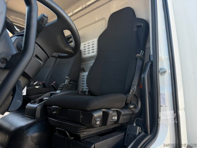 Фургон-будка IVECO EUROCARGO 75E21 Koffer/LBW Luftfeder 210 PS 7,5t