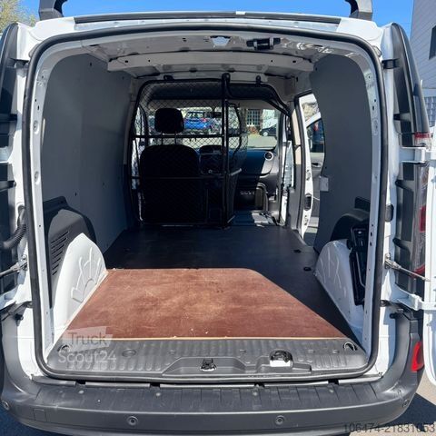 Fourgon tôlé RENAULT Kangoo Rapid Maxi Extra # Navi#Kamera#Dachträger