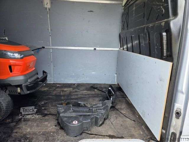 Høy tak varebil IVECO 35-180 Maxi lang & hoch, SAHK, Klima, Kamera