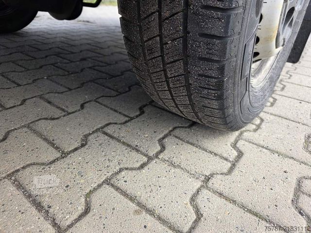 Høy tak varebil IVECO 35-180 Maxi lang & hoch, SAHK, Klima, Kamera