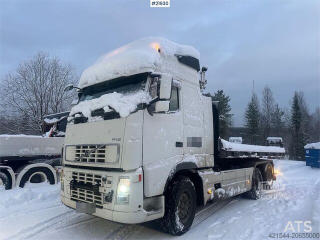 Koukkuvarsijärjestelmä Volvo FH12 snow-plow equipped hook truck with Danish cab