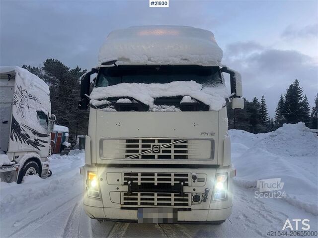 Koukkuvarsijärjestelmä Volvo FH12 snow-plow equipped hook truck with Danish cab