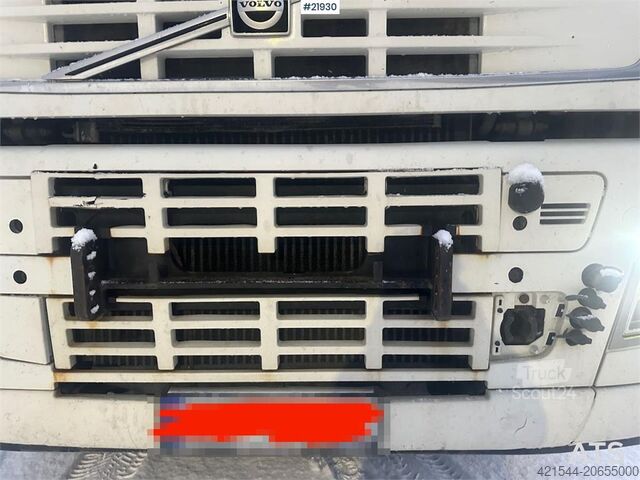 Koukkuvarsijärjestelmä Volvo FH12 snow-plow equipped hook truck with Danish cab