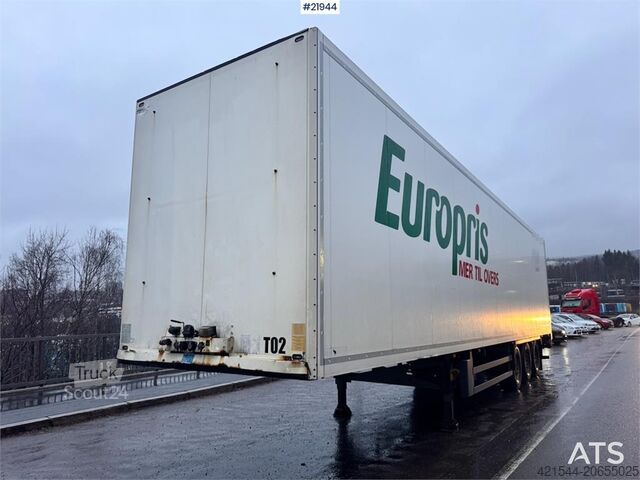 Schmitz Cabinet semi w/ Lifting element. Schmitz Cabinet semi w/ Lifting element.