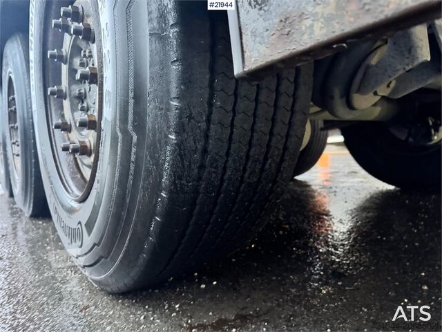 Schmitz Cabinet semi w/ Lifting element. Schmitz Cabinet semi w/ Lifting element.