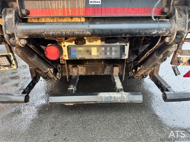 Schmitz Cabinet semi w/ Lifting element. Schmitz Cabinet semi w/ Lifting element.