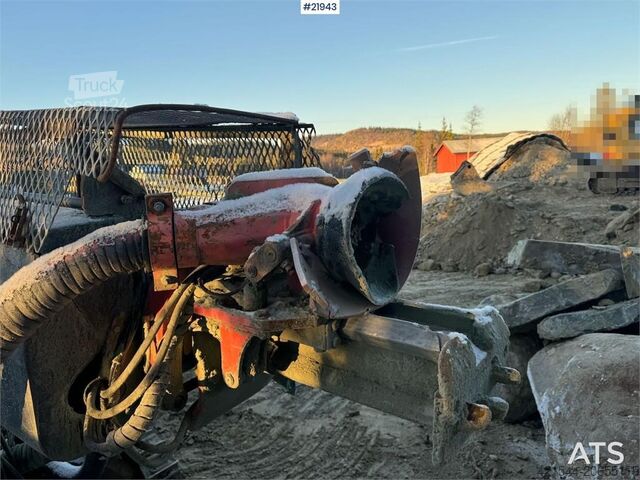 Maskin för jordborrning Sandvik Dino DC400RI drilling rig. Overhauled engine and h