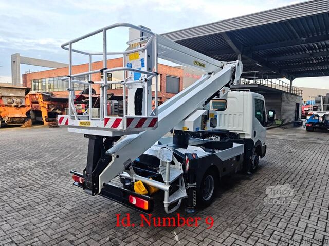 Hefplatform Nissan Cabstar 35.13 NT400 Palfinger P200 AXE