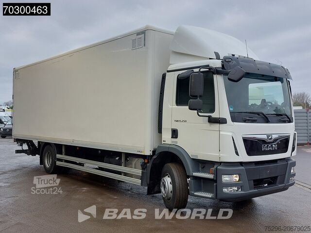 Valise MAN TGM 15.250 4X2 15tonner Automatic Ladebordwand ...