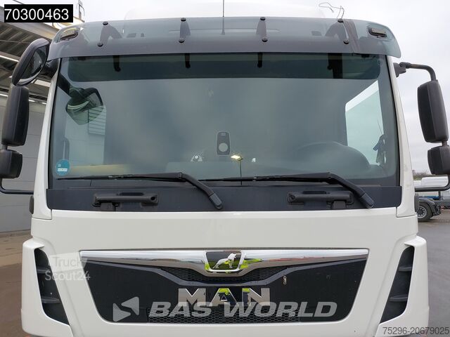 Valise MAN TGM 15.250 4X2 15tonner Automatic Ladebordwand ...