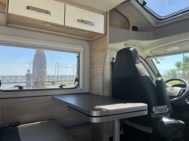 Caravana/autocaravana Fiat Ducato Carasuite 650 MF | 5 Posti Letto | Semintegrato