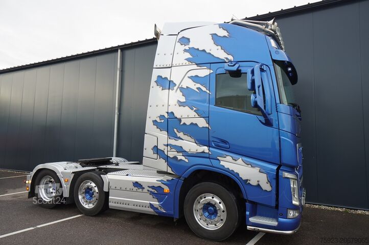 Standaard-SZM Volvo FH 540 6X2 XL SHOWTRUCK 4-SEATS 455.000KM